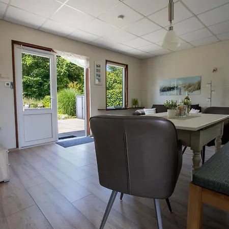 Holiday home Jamies Nu Met Airco *