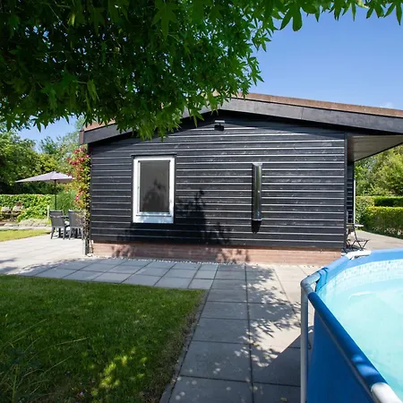 Jamies Nu Met Airco Holiday home Warmenhuizen